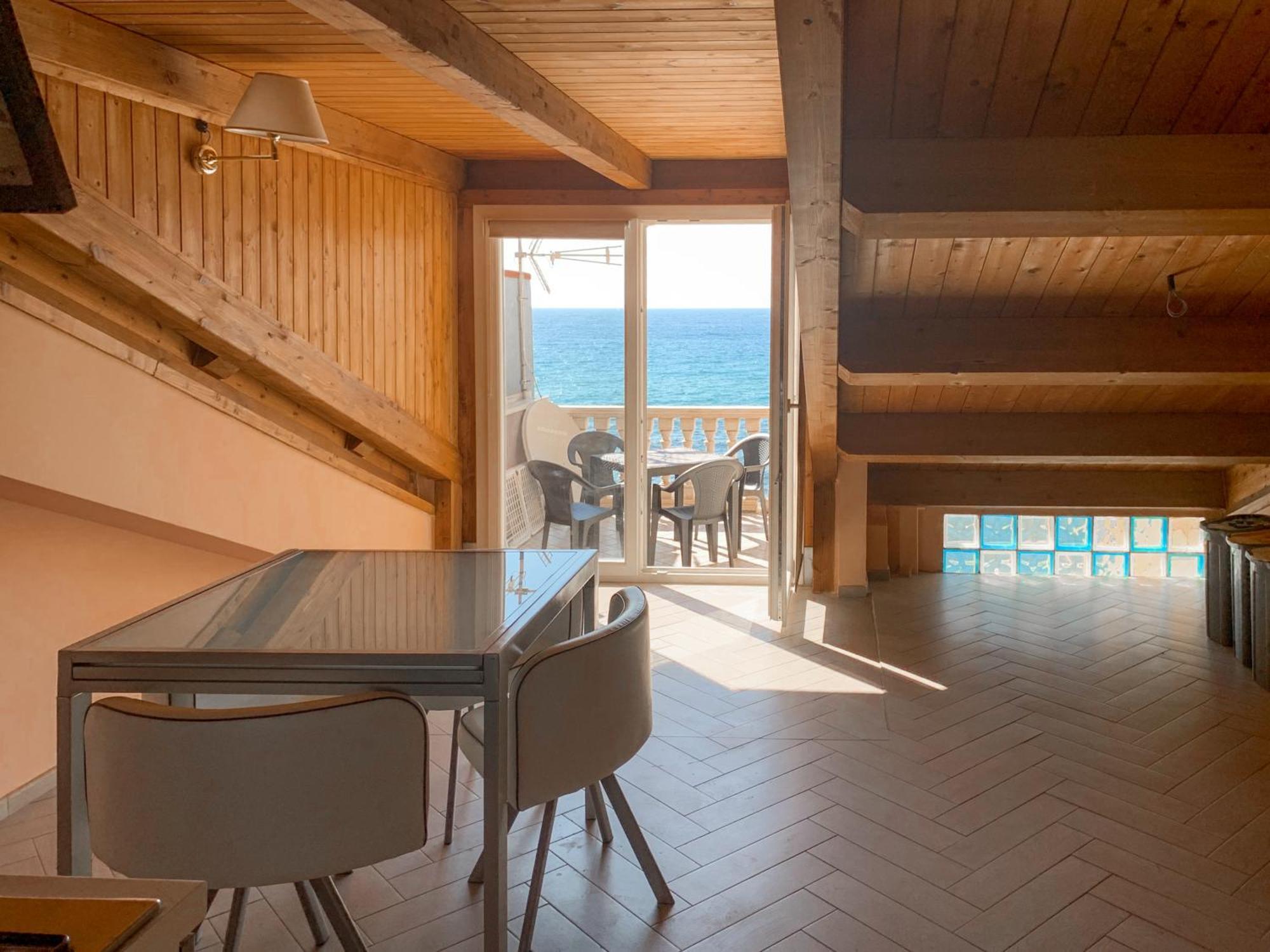 Maremare Apartments Giardini Naxos Dış mekan fotoğraf