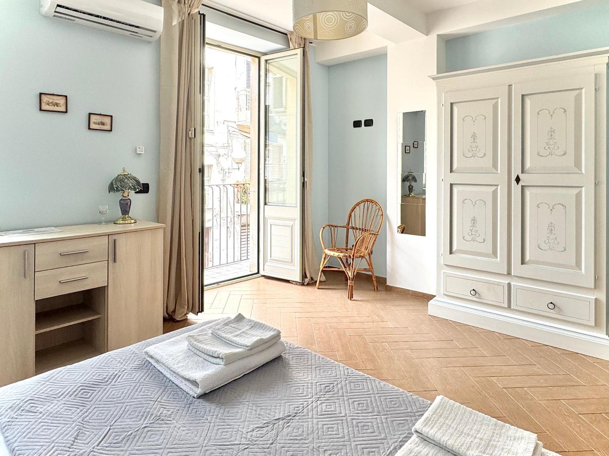 Maremare Apartments Giardini Naxos Dış mekan fotoğraf