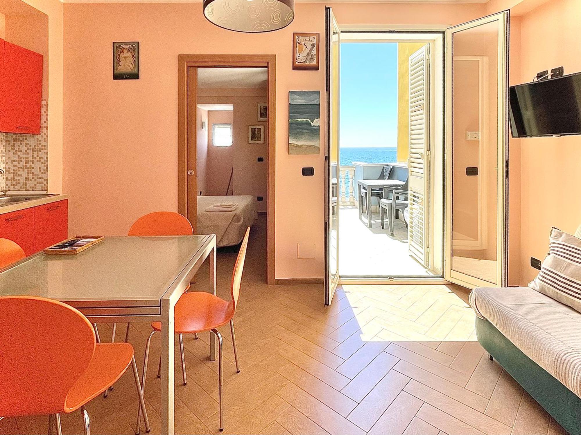 Maremare Apartments Giardini Naxos Dış mekan fotoğraf