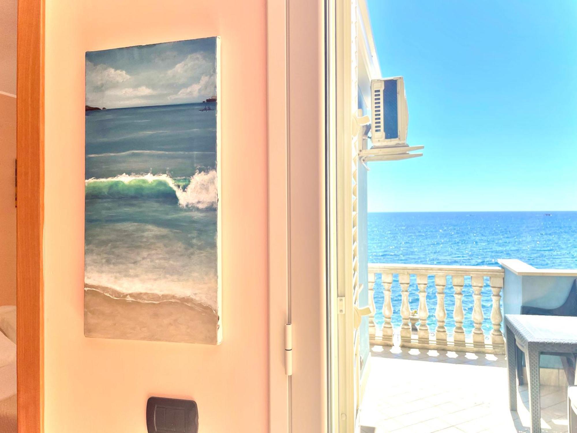 Maremare Apartments Giardini Naxos Dış mekan fotoğraf