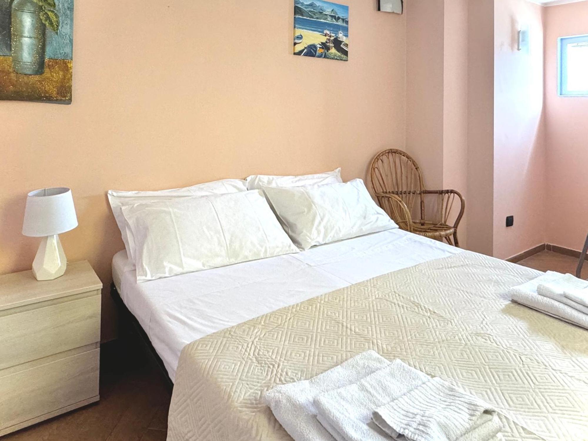 Maremare Apartments Giardini Naxos Oda fotoğraf